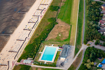 Vue aérienne de Piscine extérieure de Steinmarne à le quartier Duhnen in Cuxhaven dans le département Basse-Saxe, Allemagne