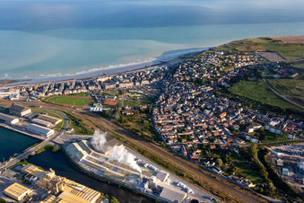 Vue aérienne de Mers-les-Bains dans le département Somme, France