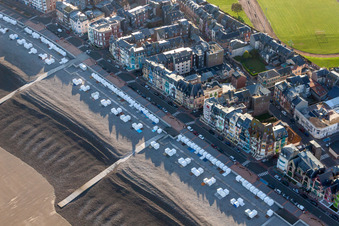 Peste à Mers-les-Bains dans le département Somme, France d'en haut