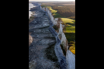 Photographie aérienne de Falaise à Mers-les-Bains dans le département Somme, France