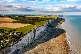 Vue aérienne de Saint-Quentin-la-Motte-Croix-au-Bailly dans le département Somme, France