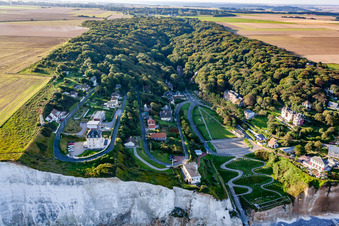 Photographie aérienne de Falaise de Cise à Ault dans le département Somme, France