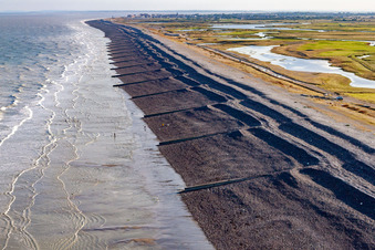 Vue oblique de Côte de la Manche à Woignarue dans le département Somme, France