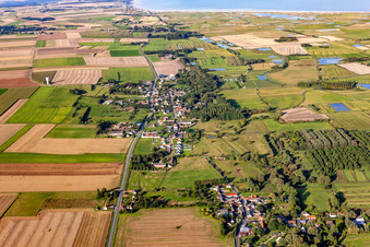 Vue aérienne de Brutelles dans le département Somme, France