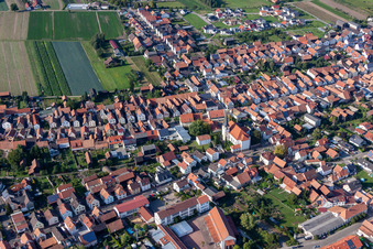 Photographie aérienne de Champs agricoles et terres agricoles à Hatzenbühl dans le département Rhénanie-Palatinat, Allemagne