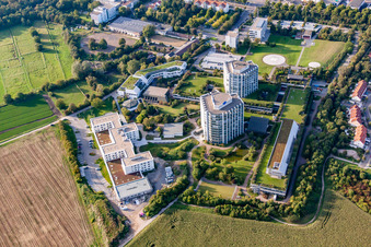 Vue oblique de Clinique des accidents BG à le quartier Oggersheim in Ludwigshafen am Rhein dans le département Rhénanie-Palatinat, Allemagne