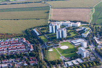 Clinique des accidents BG à le quartier Oggersheim in Ludwigshafen am Rhein dans le département Rhénanie-Palatinat, Allemagne depuis l'avion
