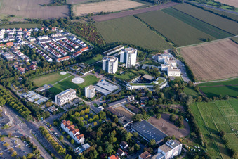 Vue aérienne de Clinique des accidents BG à le quartier Oggersheim in Ludwigshafen am Rhein dans le département Rhénanie-Palatinat, Allemagne