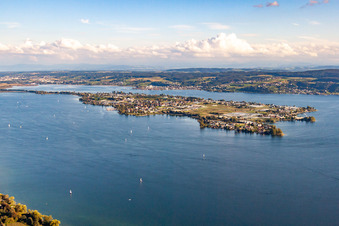 Vue aérienne de Quartier Niederzell in Reichenau dans le département Bade-Wurtemberg, Allemagne