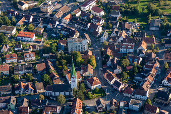 Vue aérienne de Saint-Martin à le quartier Wollmatingen in Konstanz dans le département Bade-Wurtemberg, Allemagne