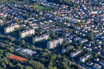Vue aérienne de Schwaketenstr à le quartier Wollmatingen in Konstanz dans le département Bade-Wurtemberg, Allemagne