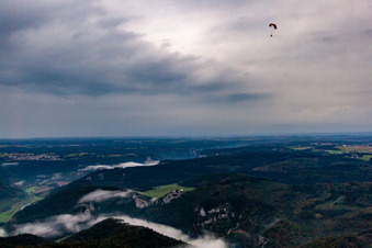 Enregistrement par drone de Gorges du Danube à Fridingen an der Donau dans le département Bade-Wurtemberg, Allemagne