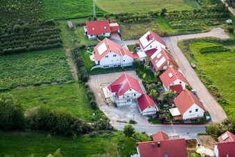 À Narrenberg à Hergersweiler dans le département Rhénanie-Palatinat, Allemagne hors des airs