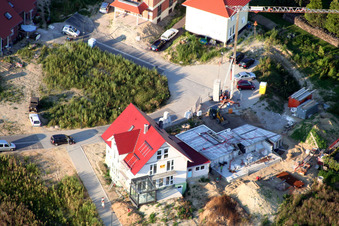 Nouvelle zone de développement Am Höhenweg à Kandel dans le département Rhénanie-Palatinat, Allemagne d'en haut