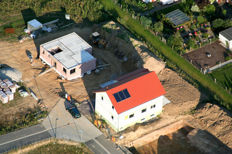 Nouvelle zone de développement Am Höhenweg à Kandel dans le département Rhénanie-Palatinat, Allemagne depuis l'avion