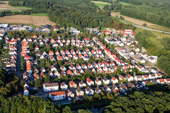 Colonie de Garden City à Kandel dans le département Rhénanie-Palatinat, Allemagne vue d'en haut