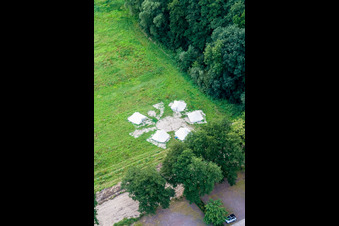 Tyrolienne géante, camp Fun-Forest à Kandel dans le département Rhénanie-Palatinat, Allemagne d'en haut