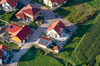Photographie aérienne de Uhlandstr à Neuburg am Rhein dans le département Rhénanie-Palatinat, Allemagne
