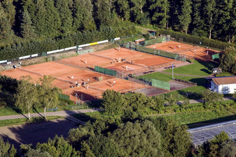 Vue aérienne de Court de tennis à Steinfeld dans le département Rhénanie-Palatinat, Allemagne