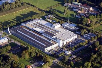 Vue aérienne de Zone industrielle Am Bruchbach avec Fa Becker à le quartier Schaidt in Wörth am Rhein dans le département Rhénanie-Palatinat, Allemagne