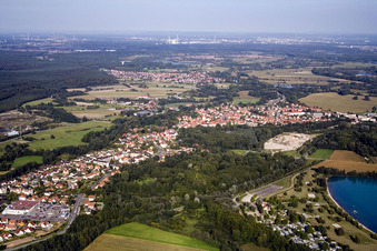 Lauterbourg dans le département Bas Rhin, France d'un drone