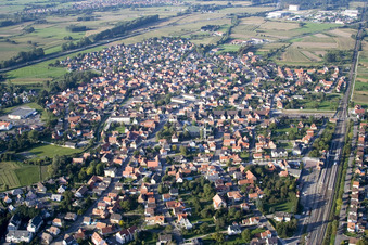 Vue aérienne de Offendorf dans le département Bas Rhin, France