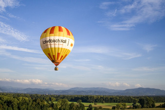 Vue aérienne de Lancement de ballons à Legelshurst à le quartier Legelshurst in Willstätt dans le département Bade-Wurtemberg, Allemagne