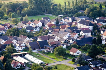 Vue aérienne de Du sud-est à le quartier Urloffen in Appenweier dans le département Bade-Wurtemberg, Allemagne