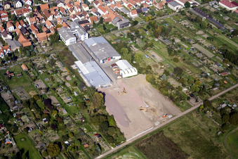 Vue aérienne de Nouveau bâtiment DBK, dans les jardins d'herbes aromatiques à Kandel dans le département Rhénanie-Palatinat, Allemagne