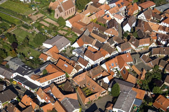 Enregistrement par drone de Birkweiler dans le département Rhénanie-Palatinat, Allemagne