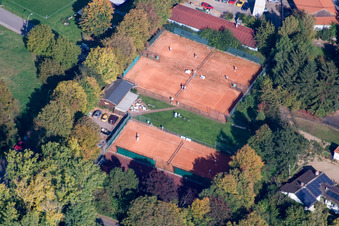 Vue aérienne de Terrain de tennis Mörzheim à le quartier Mörzheim in Landau in der Pfalz dans le département Rhénanie-Palatinat, Allemagne