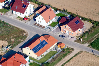 Vue aérienne de Ahornweg, nouvelle zone de développement à Brotäckern à Steinweiler dans le département Rhénanie-Palatinat, Allemagne