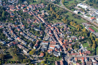 Lycée Ludwig-Marum Pfinztal à le quartier Berghausen in Pfinztal dans le département Bade-Wurtemberg, Allemagne d'en haut
