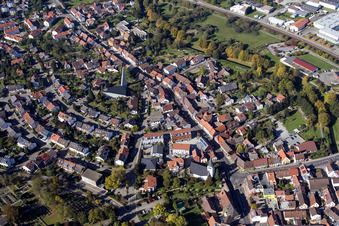 Lycée Ludwig-Marum Pfinztal à le quartier Berghausen in Pfinztal dans le département Bade-Wurtemberg, Allemagne hors des airs