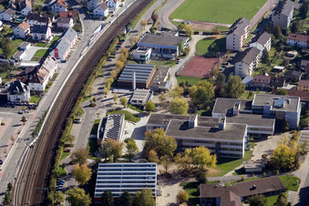 Vue aérienne de TSV Berghausen à le quartier Berghausen in Pfinztal dans le département Bade-Wurtemberg, Allemagne