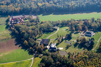 Vue aérienne de Grötzingen, domaine Schmieder au Rittnerthof à le quartier Durlach in Karlsruhe dans le département Bade-Wurtemberg, Allemagne