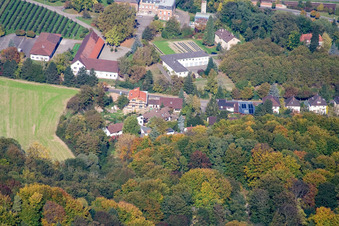 Vue aérienne de Centre de technologie agricole d'Augustenburg à le quartier Grötzingen in Karlsruhe dans le département Bade-Wurtemberg, Allemagne