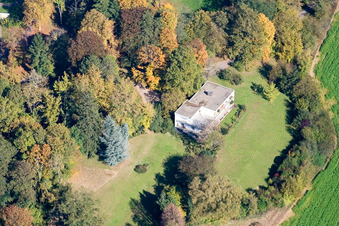 Vue aérienne de Grötzingen, Maison Rittnert à le quartier Durlach in Karlsruhe dans le département Bade-Wurtemberg, Allemagne