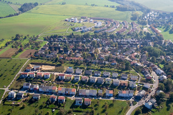 Vue aérienne de Iltisweg à le quartier Hohenwettersbach in Karlsruhe dans le département Bade-Wurtemberg, Allemagne