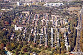 Vue aérienne de Dammerstock à le quartier Weiherfeld-Dammerstock in Karlsruhe dans le département Bade-Wurtemberg, Allemagne