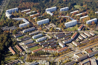 Vue aérienne de Quartier Oberreut in Karlsruhe dans le département Bade-Wurtemberg, Allemagne