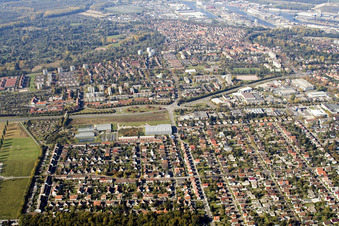 Vue aérienne de De l'est à le quartier Grünwinkel in Karlsruhe dans le département Bade-Wurtemberg, Allemagne