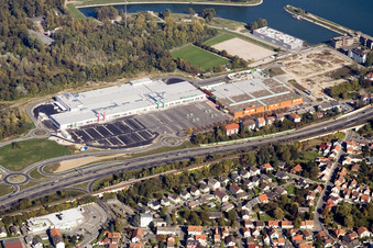Vue aérienne de Parc commercial Maximilian Center à le quartier Maximiliansau in Wörth am Rhein dans le département Rhénanie-Palatinat, Allemagne