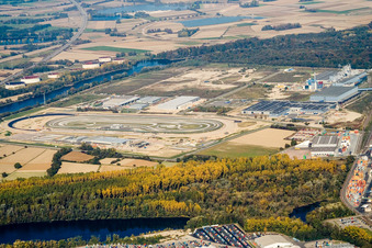 Vue aérienne de Piste d'essai Daimler dans la zone industrielle d'Oberwald à Wörth am Rhein dans le département Rhénanie-Palatinat, Allemagne