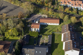 Vue aérienne de Vétérinaire Dagmar Schlegel à Kandel dans le département Rhénanie-Palatinat, Allemagne