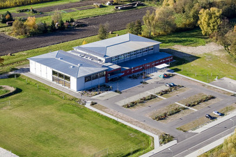 Salle Bienwald Kandel à Kandel dans le département Rhénanie-Palatinat, Allemagne du point de vue du drone