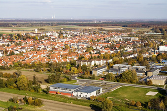 Salle Bienwald Kandel à Kandel dans le département Rhénanie-Palatinat, Allemagne du point de vue du drone