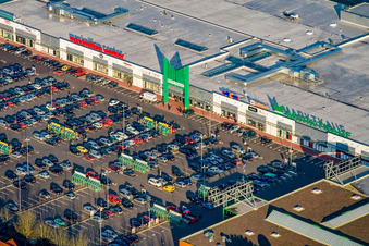 Vue oblique de Baptême du marché au Centre Maximilien à le quartier Maximiliansau in Wörth am Rhein dans le département Rhénanie-Palatinat, Allemagne