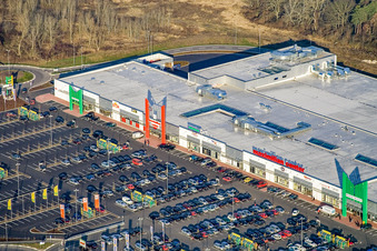 Baptême du marché au Centre Maximilien à le quartier Maximiliansau in Wörth am Rhein dans le département Rhénanie-Palatinat, Allemagne d'en haut