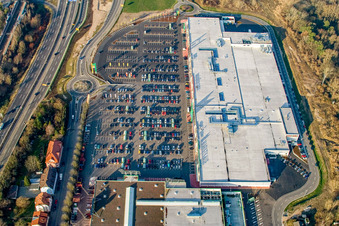 Baptême du marché au Centre Maximilien à le quartier Maximiliansau in Wörth am Rhein dans le département Rhénanie-Palatinat, Allemagne depuis l'avion